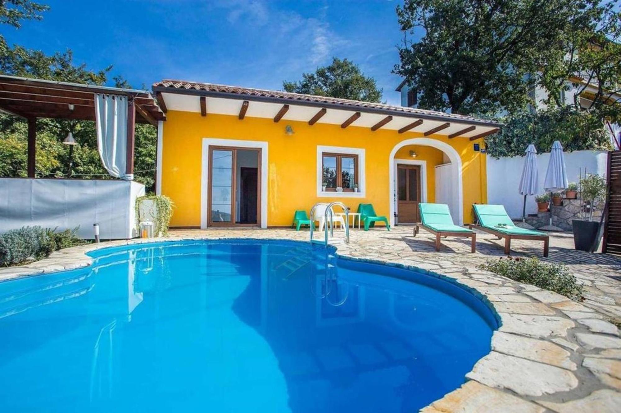 Holiday Home Deborah With Private Pool Лабин Екстер'єр фото